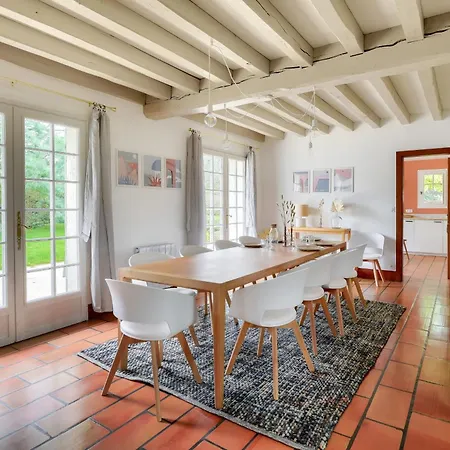 Bourgeois House And Idyllic Garden Holiday home Le Thuit-Simer