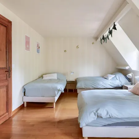 Bourgeois House And Idyllic Garden Le Thuit-Simer