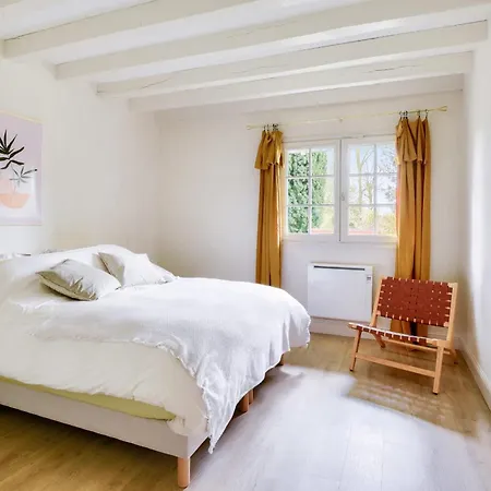 Holiday home Bourgeois House And Idyllic Garden Le Thuit-Simer